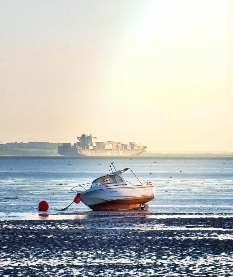 Seafront Suites - Close To Beach, Train Station & Southend Airport Southend-on-Sea Ngoại thất bức ảnh